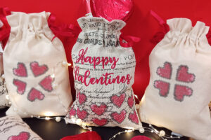 Read more about the article Valentine’s Cross Stitch Hearts Bag (Happy Valentines)